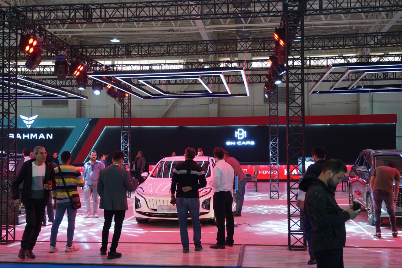 گزارش تصویری از حضور محصولات بی‌ام کارز در نمایشگاه تحول صنعت خودرو
