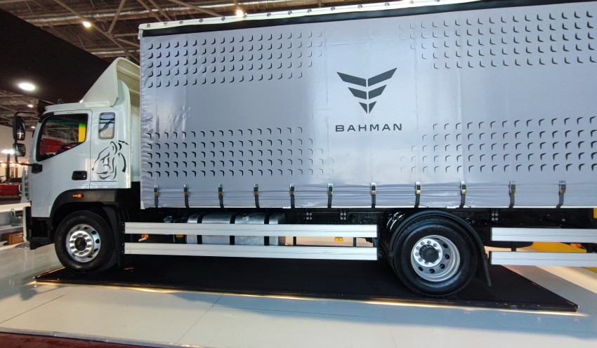 اولین حضور کامیون امپاور BD300 در نمایشگاه اصفهان