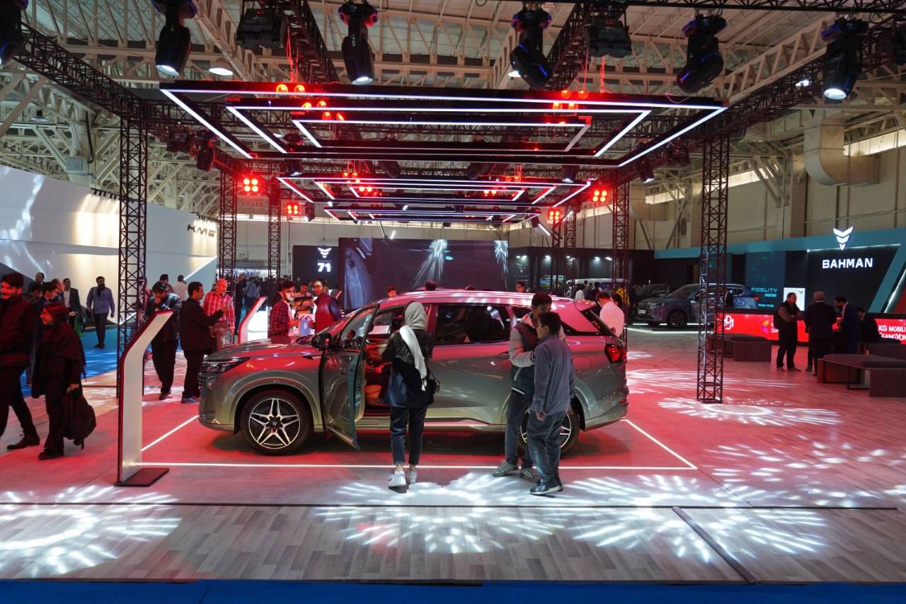 نگاهی به غرفه گروه بهمن در نمایشگاه تحول صنعت خودرو